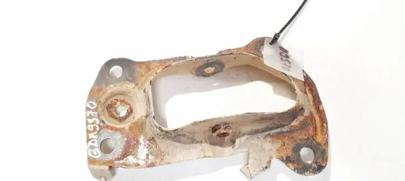 Volkswagen PASSAT B6 Bracket in trunk/boot 