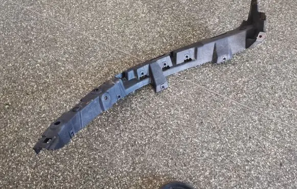 Audi A2 Fender mounting bracket 8Z0853864A