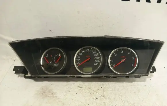Nissan Primera Speedometer (instrument cluster) au881