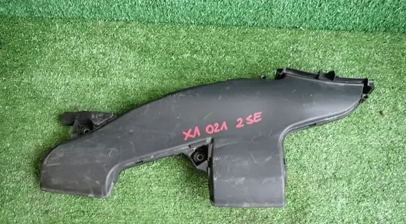 BMW X1 F48 F49 Air intake duct part 7645645