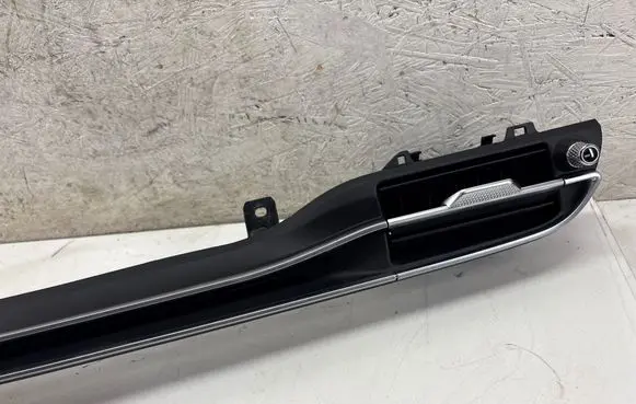 Maserati Grecale Dash center air vent grill 6701980050 28112022