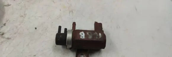 Citroen Berlingo Turbo solenoid valve 176096118