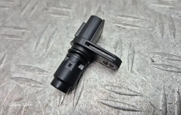 Toyota RAV 4 (XA50) Camshaft position sensor 3550