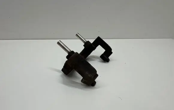 BMW 3 E90 E91 Front Brake Caliper Pad/Carrier 34216768696
