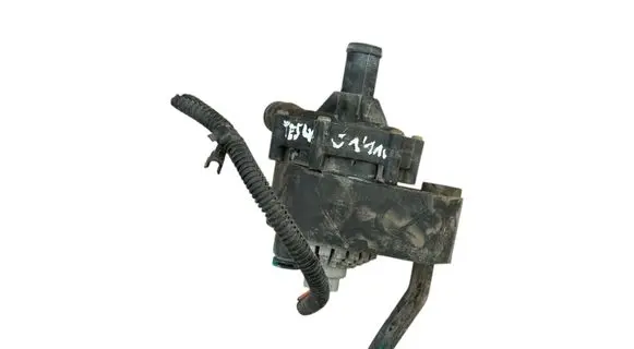 Tesla Model S Electric auxiliary coolant/water pump