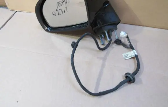 Mercedes-Benz SL R231 Front door electric wing mirror A2318100316