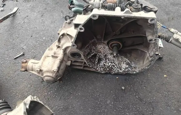 Honda CR-V Manual 6 speed gearbox ZWX1