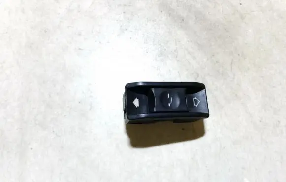 BMW 5 E39 Sunroof switch 61318352182 6131-8352182