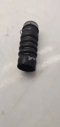 Volkswagen PASSAT B6 Engine coolant pipe/hose