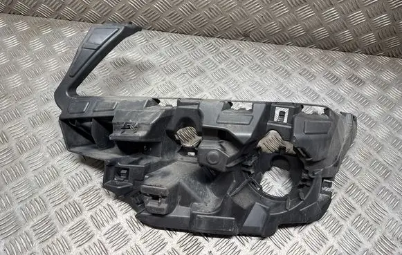 BMW X3 F25 Headlight/headlamp mounting bracket 8048113