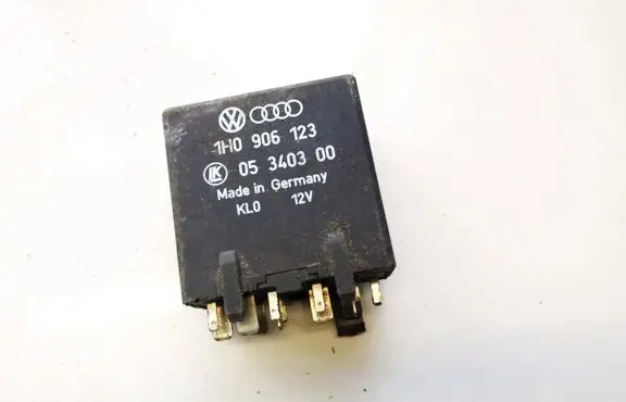 Volkswagen Golf II Other relay 1H0906123 05340300