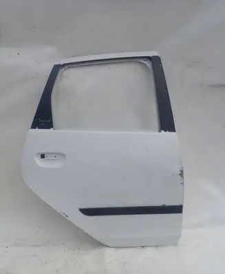 Mitsubishi Colt Rear door