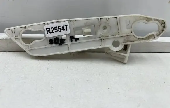 Peugeot 308 Front bumper mounting bracket AA36136493