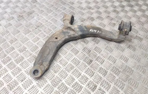Volkswagen Transporter - Caravelle T5 Front lower control arm/wishbone 7E0407105C