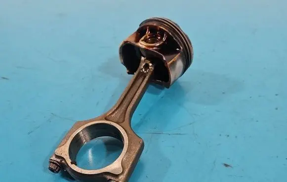 Peugeot 508 II Piston IMPRK1571355