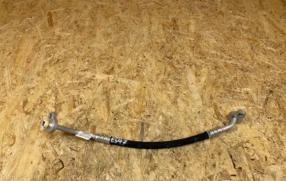 Volvo XC40 Air conditioning (A/C) pipe/hose 31694875