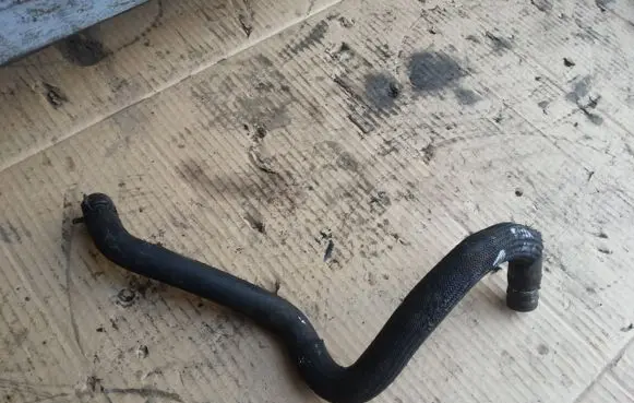 Ford Focus Engine coolant pipe/hose