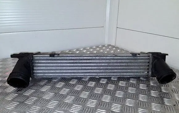 BMW 3 E92 E93 Intercooler radiator 3296399