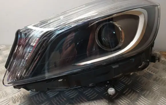 Mercedes-Benz A W176 Headlight/headlamp A1768201161 130732931215