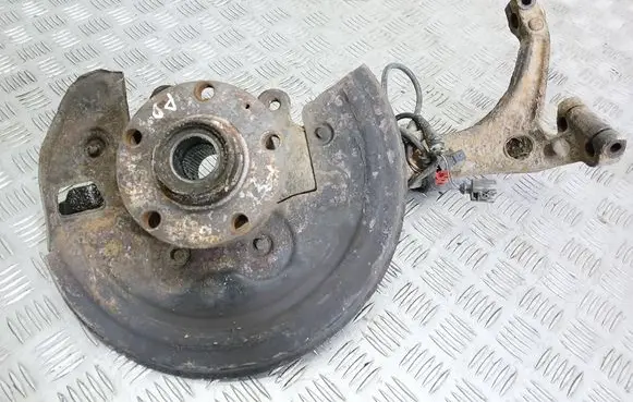 Volkswagen PASSAT B5.5 Front wheel hub spindle knuckle 