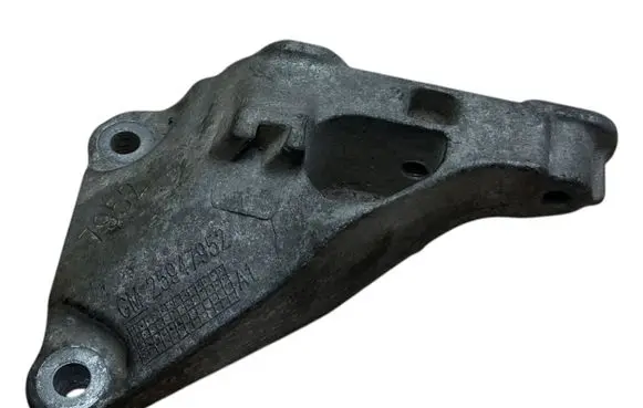 Opel Astra J Engine mounting bracket G2948000 25947952