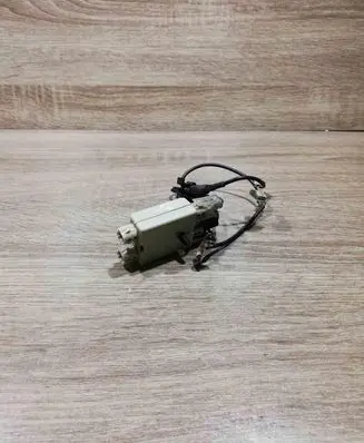 BMW 7 F01 F02 F03 F04 Aerial antenna amplifier 9118261 21367510