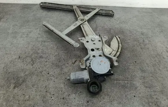 Suzuki Swift I Front door window regulator with motor 