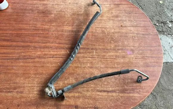 Citroen C5 Air suspension line/pipe/hose 9682770180