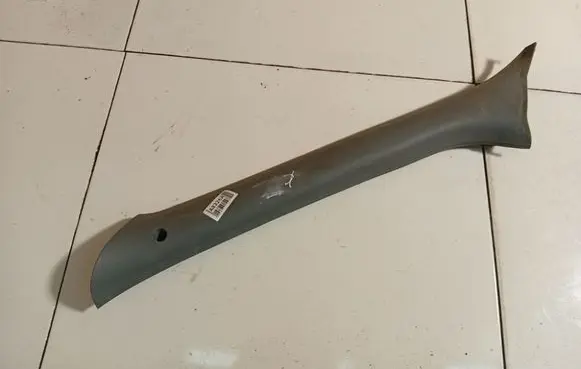 Iveco Daily 30.8 - 9 (C) pillar trim 3802028KZSX