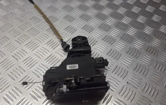 Seat Toledo II (1M) Front door lock 3B1837016AD