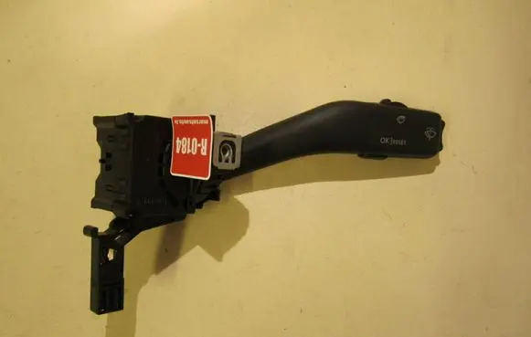 Skoda Octavia Mk2 (1Z) Wiper control stalk 1K0953519C
