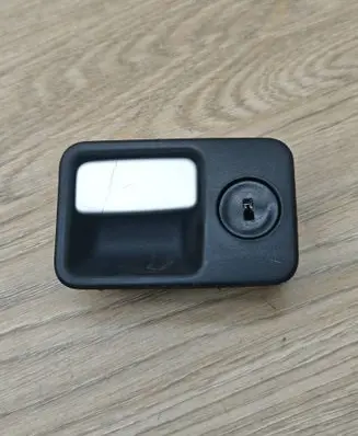 Volvo S80 Glove box opening button 