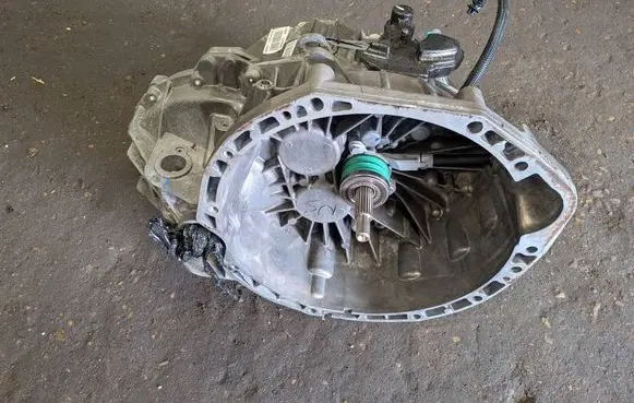 Renault Master III Manual 6 speed gearbox PF6066 320101270R C103933