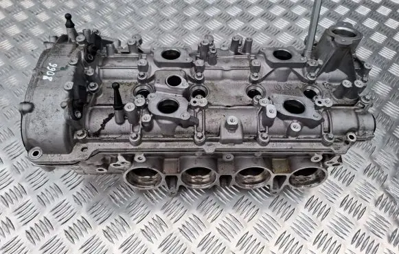 Mercedes-Benz S C217 Engine head A1770165600 A1760109501 A1760109302