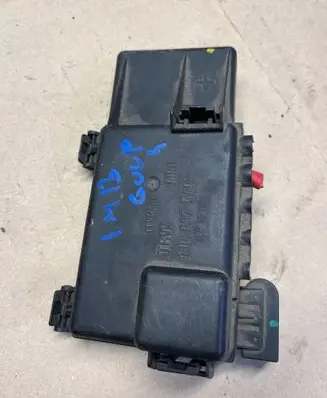 Volkswagen Golf IV Fuse module 1J0937549