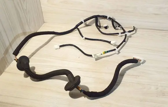 Infiniti Q50 Tailgate/trunk wiring harness 