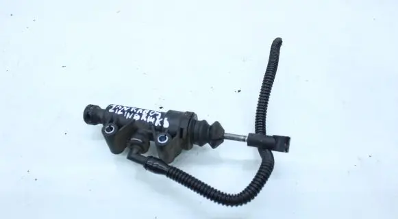 Mercedes-Benz E W211 Clutch master cylinder A2112900312