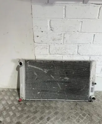 BMW 5 E60 E61 Coolant radiator 7795878