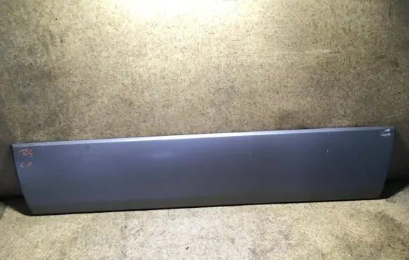 Mercedes-Benz E W124 Front door trim (molding) 1246900540