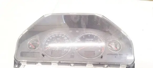 Volvo XC90 Speedometer (instrument cluster) 8673267 8602758