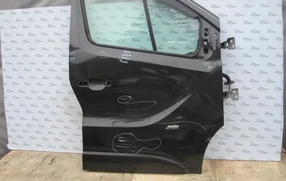 Opel Vivaro Front door