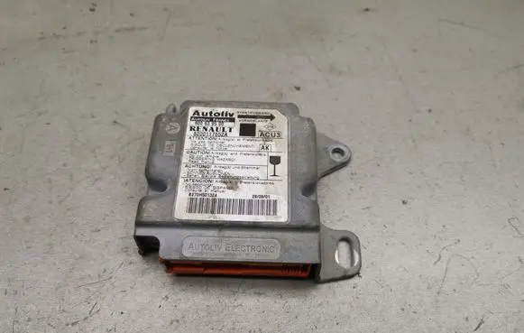 Renault Scenic I Airbag control unit/module 8200117652A