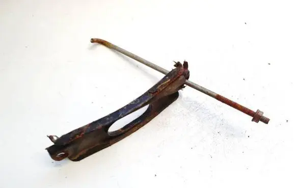 Honda CR-V Battery bracket 