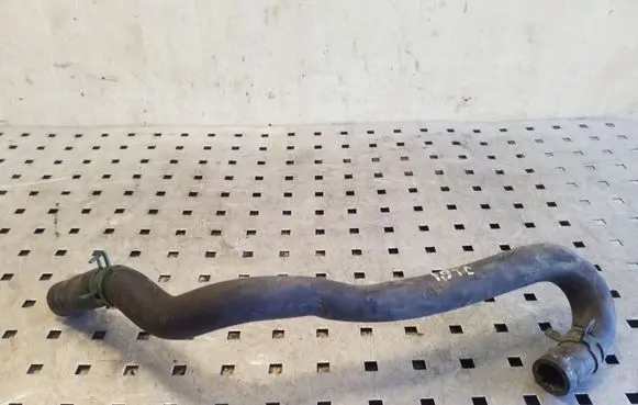 Volkswagen Transporter - Caravelle T4 Engine coolant pipe/hose 701819373F