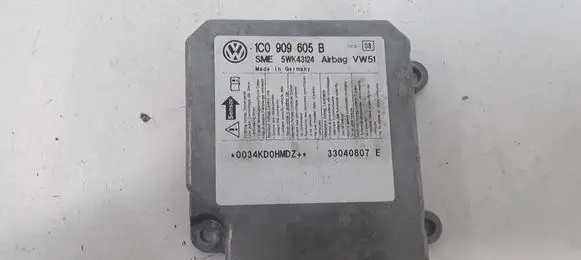 Volkswagen PASSAT B5 Airbag control unit/module 1C0909605B