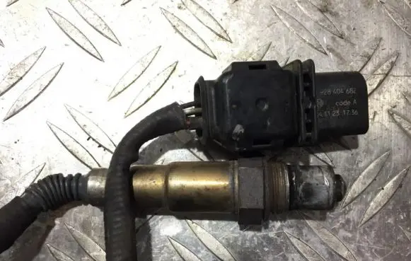 BMW 5 E60 E61 Lambda probe sensor 0281004019 779159201