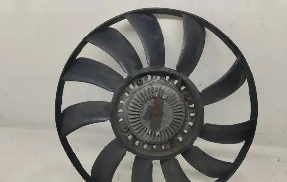Audi A4 S4 B5 8D Fan impeller 058121301B