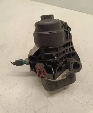 Skoda Octavia Mk3 (5E) Oil filter mounting bracket 03N117021