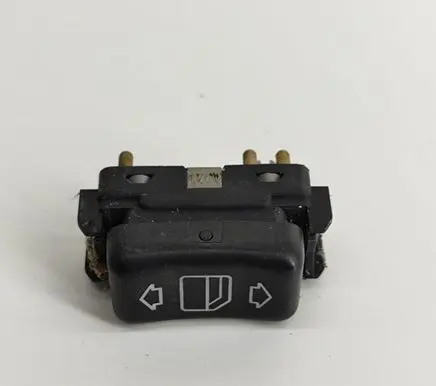 Mercedes-Benz S W140 Electric window control switch A1408202210