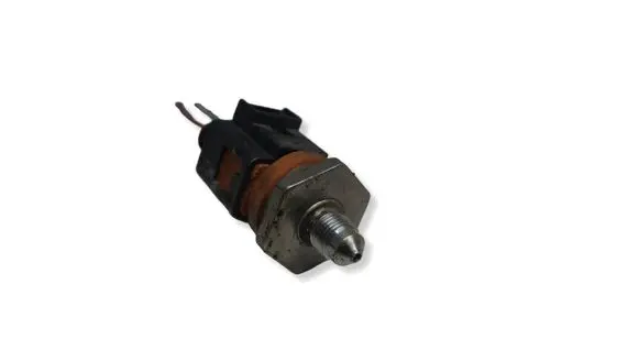 Volkswagen Golf VI Fuel pressure sensor 